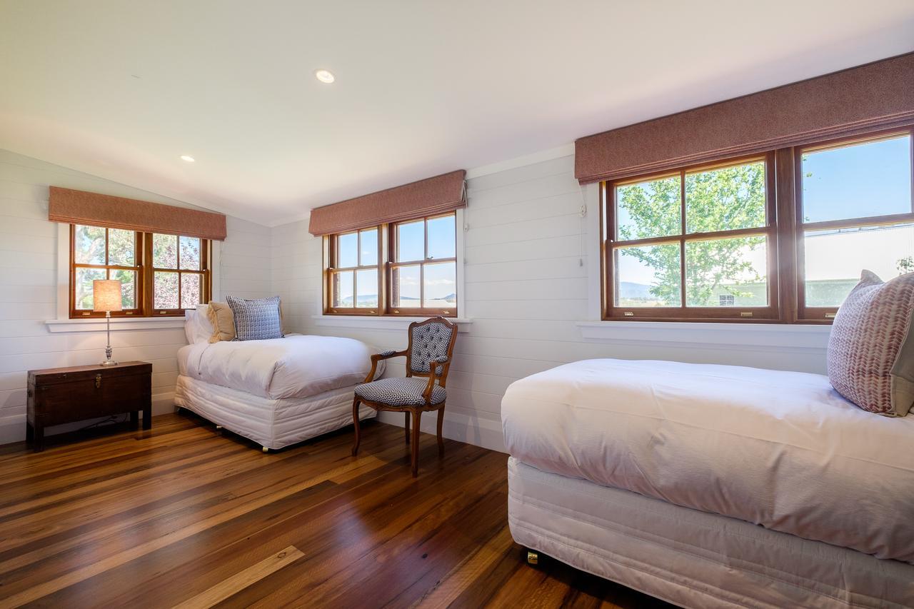 Goonoo Goonoo Station Hotel Tamworth Exterior foto A bedroom at the hotel