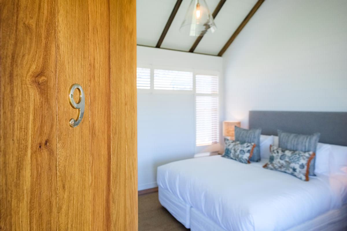 Goonoo Goonoo Station Hotel Tamworth Exterior foto A bedroom at the Cape Heritage